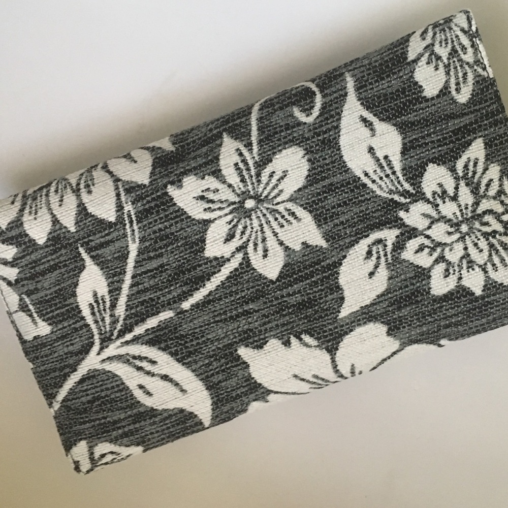 Clutch Bag - Picture 4 of 4